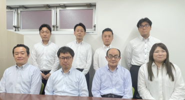 株式会社ニチワ テナント事業部 スタッフ集合写真